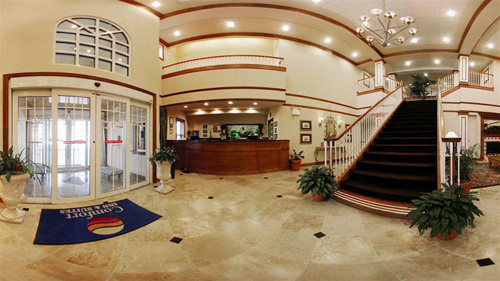 Quality Inn & Suites I-35 E-Walnut Hill Dallas Bagian luar foto